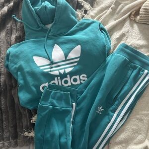 Adidas Women’s green  Sweatpants & Hoodie Set